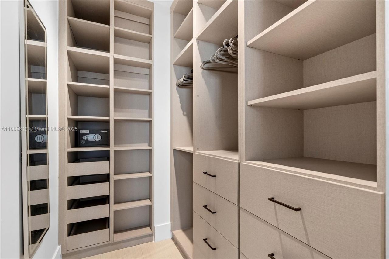 15811 Collins Ave, Unit 3405, Sunny Isles Beach, FL 33160 Photo