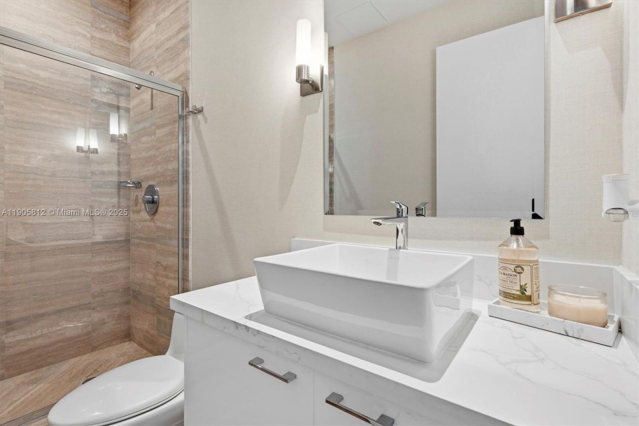 15811 Collins Ave, Unit 3405, Sunny Isles Beach, FL 33160 Photo