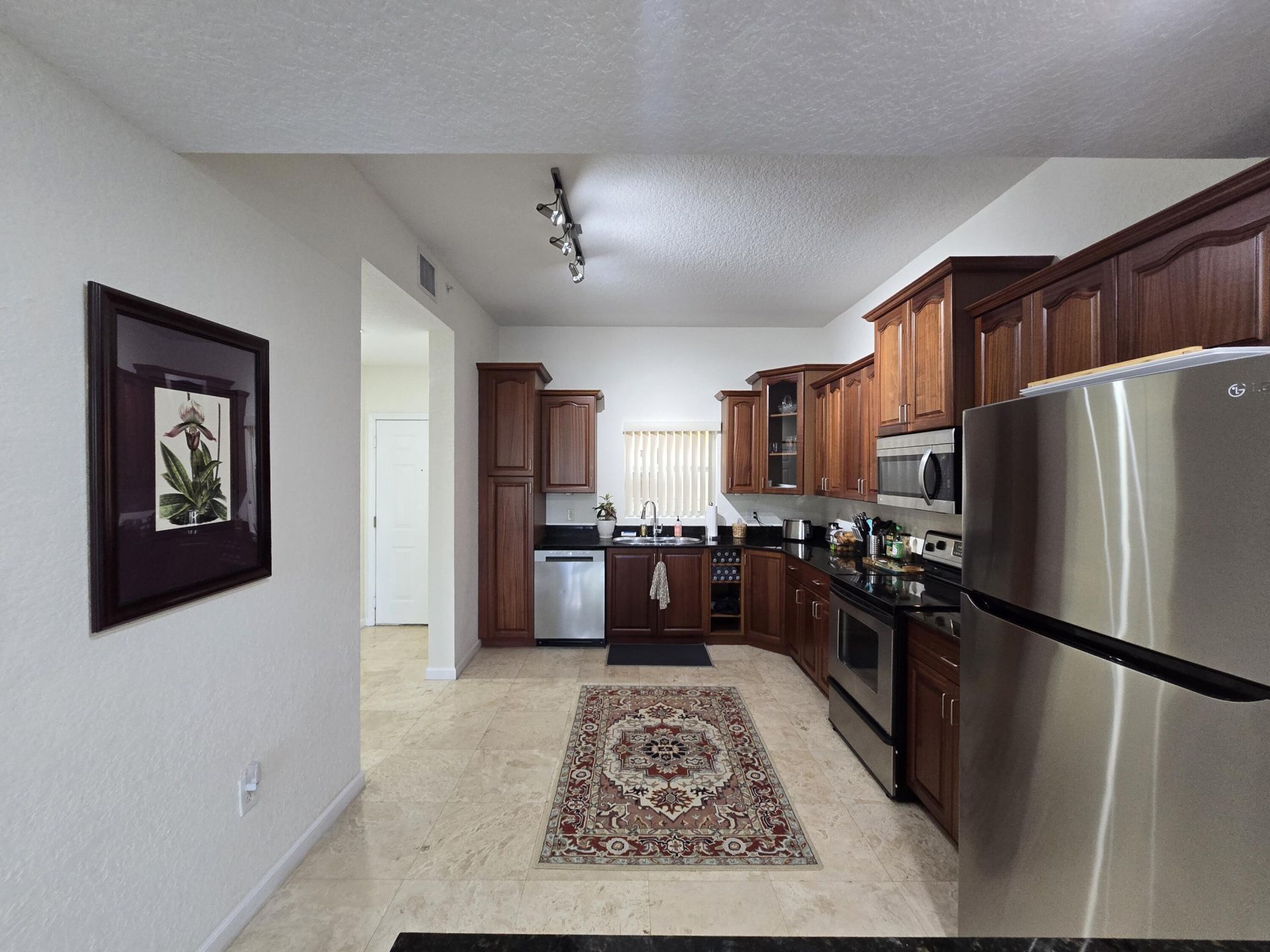 1640 Presidential Way, Unit 403, West Palm Beach, FL 33401 Photo