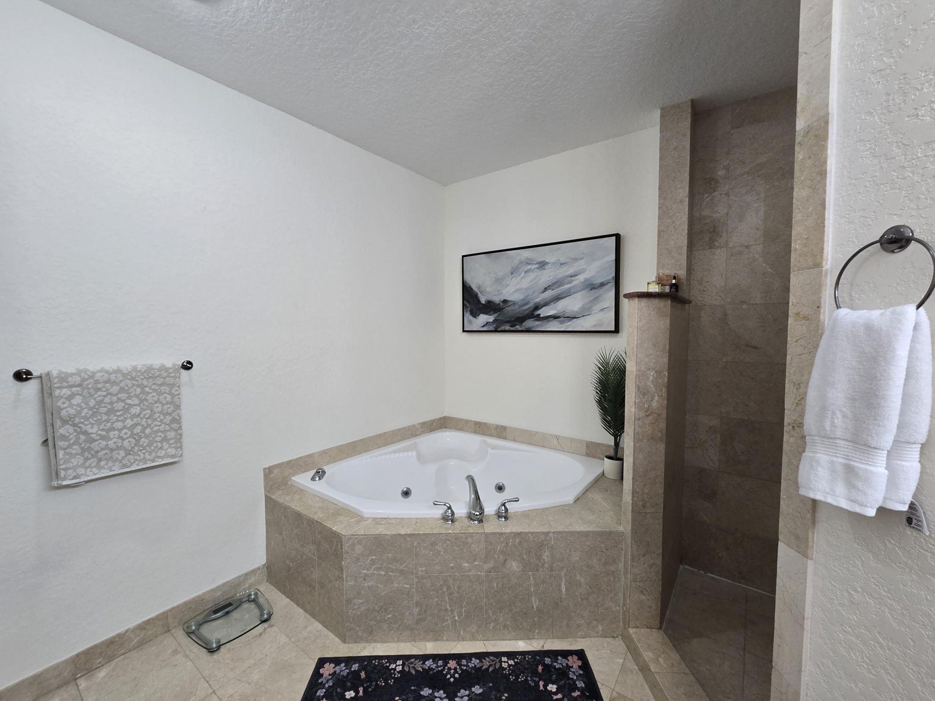 1640 Presidential Way, Unit 403, West Palm Beach, FL 33401 Photo