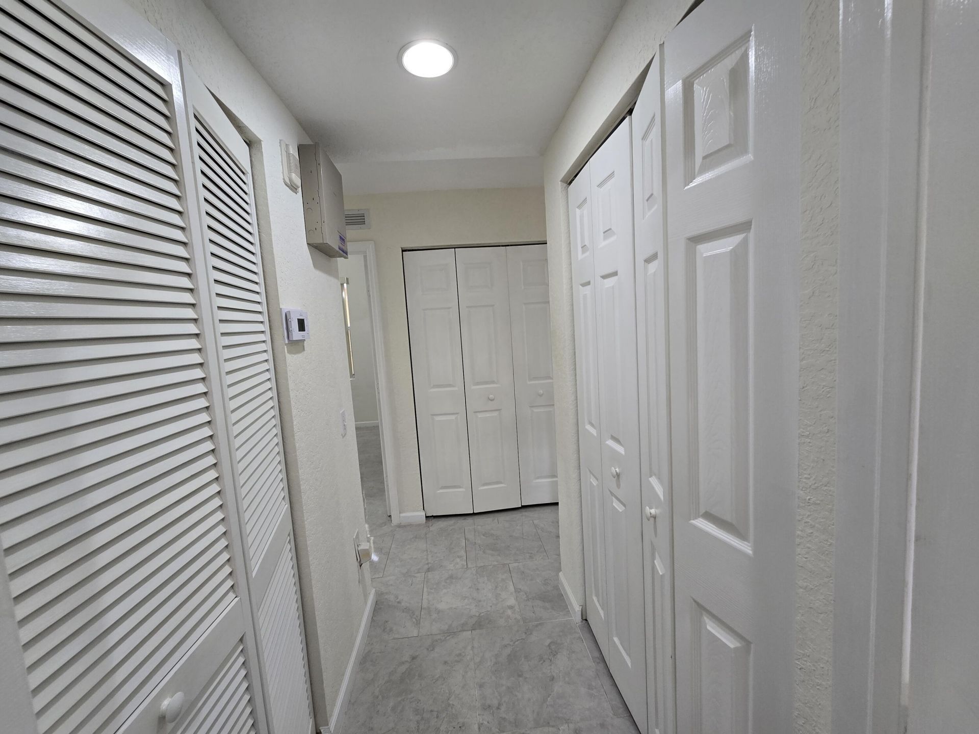 1640 Presidential Way, Unit 403, West Palm Beach, FL 33401 Photo