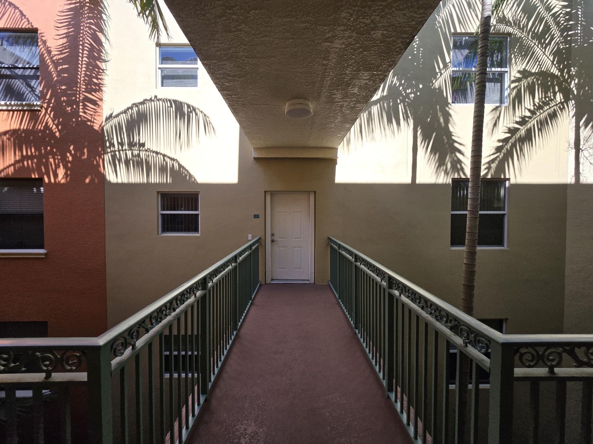 1640 Presidential Way, Unit 403, West Palm Beach, FL 33401 Photo