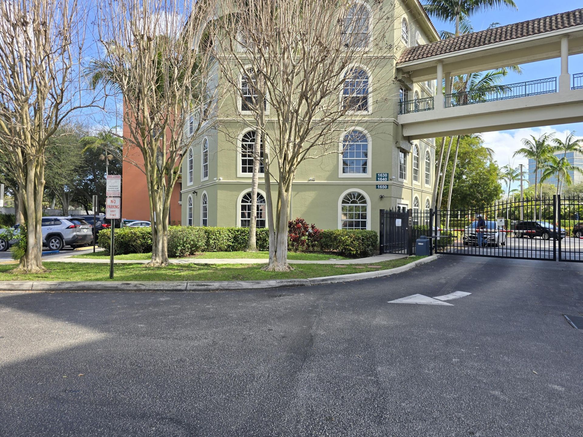 1640 Presidential Way, Unit 403, West Palm Beach, FL 33401 Photo