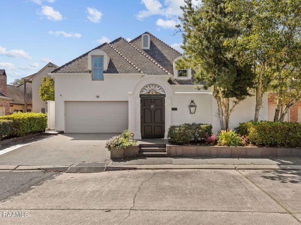 301 Oakleaf Drive, Lafayette, LA 70503