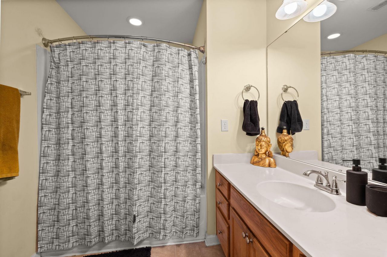 5231 Fernland Way Photo 22