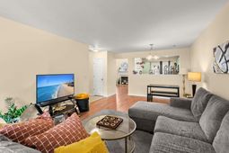 5231 Fernland Way photo 4