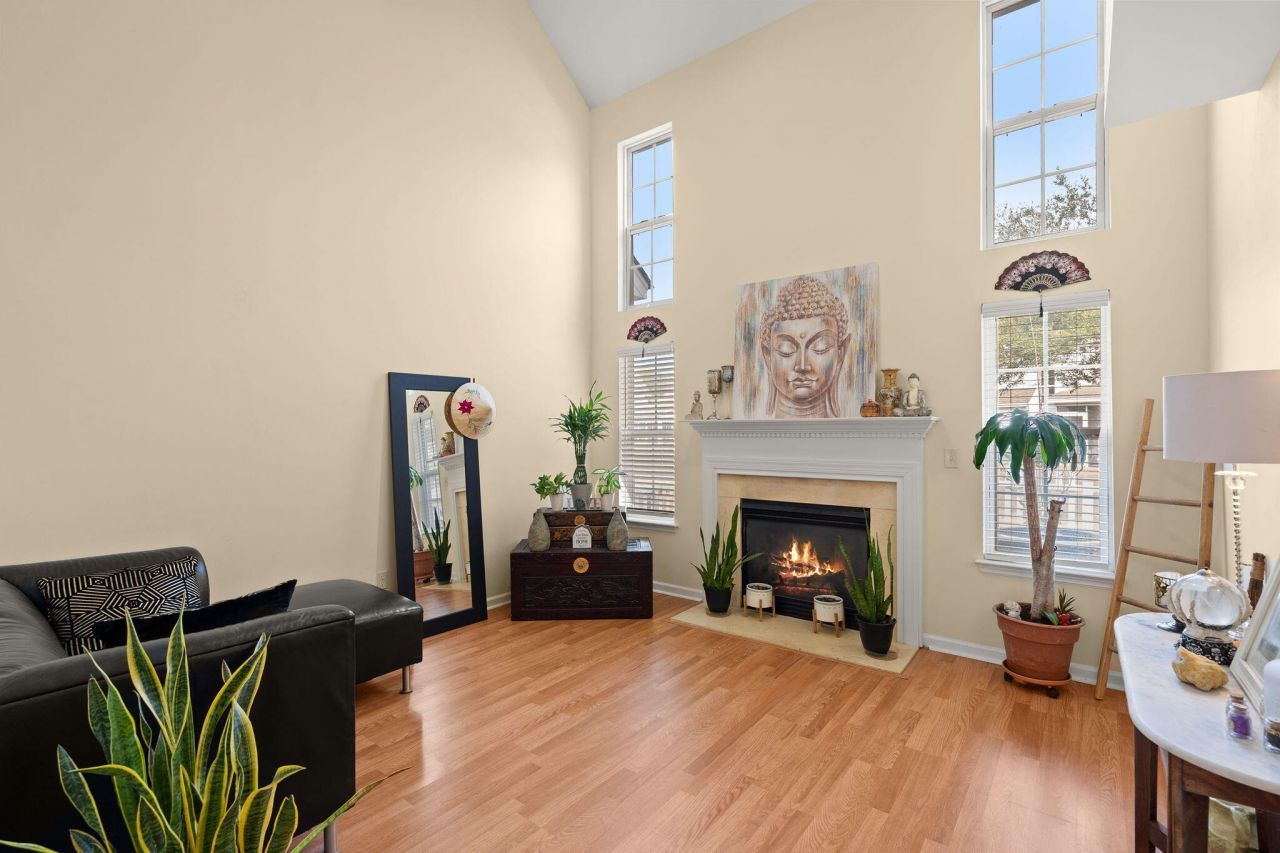 5231 Fernland Way Photo 7