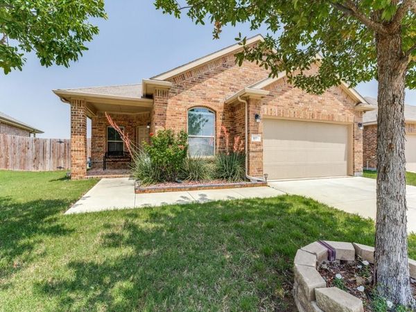 461 Creek Terrace Drive, Saginaw, TX 76131