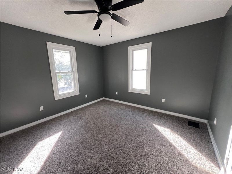 828 Locust Avenue, Zanesville, OH 43701 Photo 12