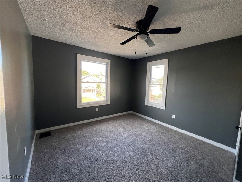 828 Locust Avenue, Zanesville, OH 43701 Photo 8