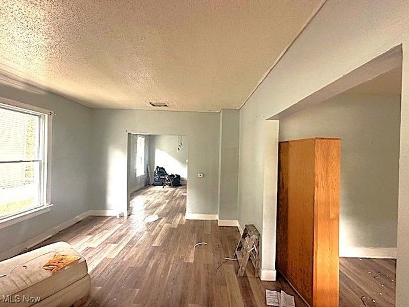 6812 Lawn Avenue, Cleveland, OH 44102 Photo 6