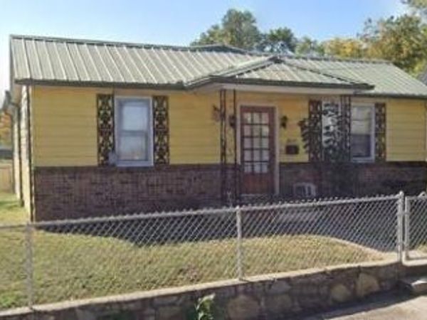 1839 Poplar Street, Lexington, MO 64067