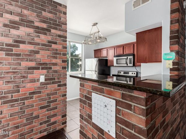 3302 N 7TH Street, Unit 225, Phoenix, AZ 85014