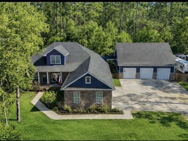 6808 Santa Clara Drive, Navarre, FL 32566