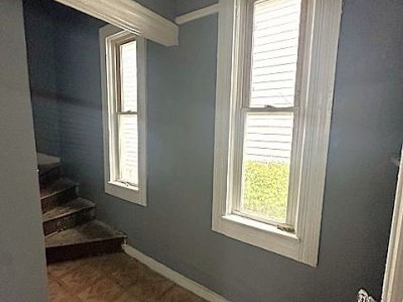 4429 Hyde Avenue, Cleveland, OH 44109 Photo 10