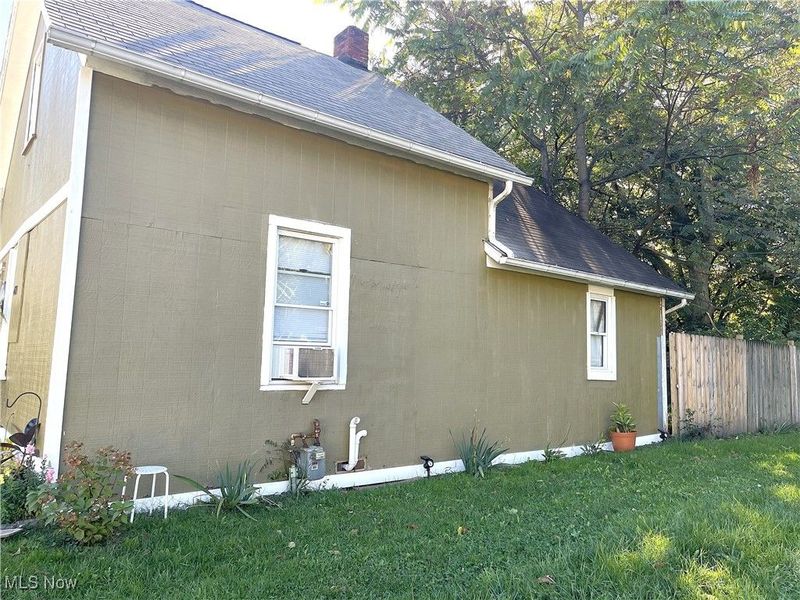 4429 Hyde Avenue, Cleveland, OH 44109 Photo 33