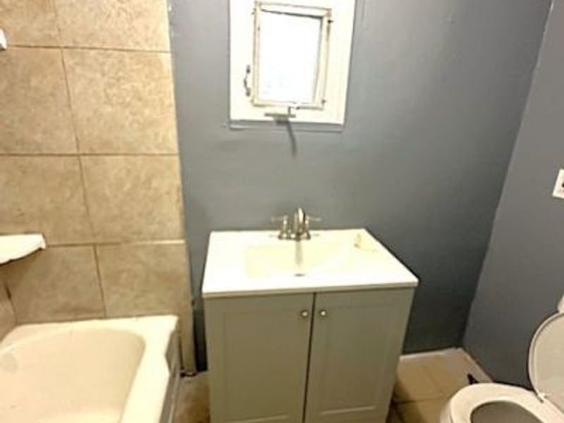 4429 Hyde Avenue, Cleveland, OH 44109 Photo 8