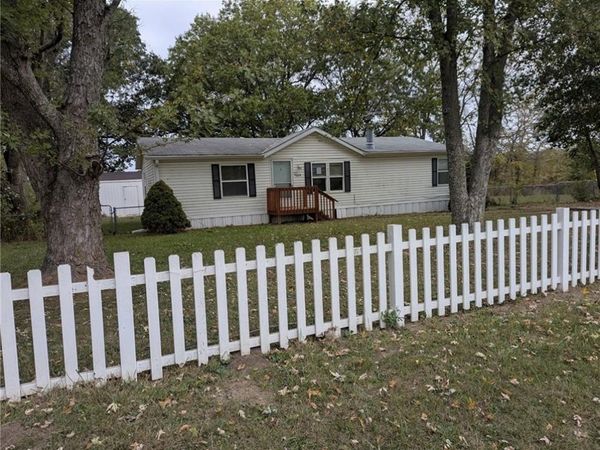 7529 Beach Drive, Odessa, MO 64076