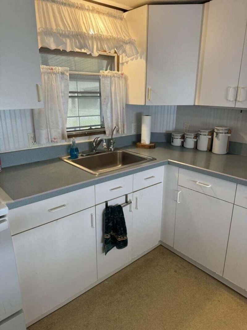 11055 SE Federal Highway, Unit 33, Hobe Sound, FL 33455 Photo