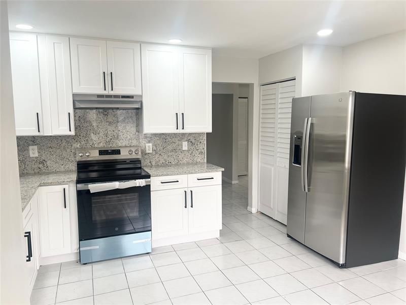 11530-32 NW 43rd Street, Coral Springs, FL 33065 Photo