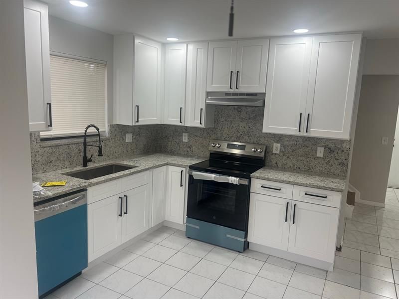 11530-32 NW 43rd Street, Coral Springs, FL 33065 Photo