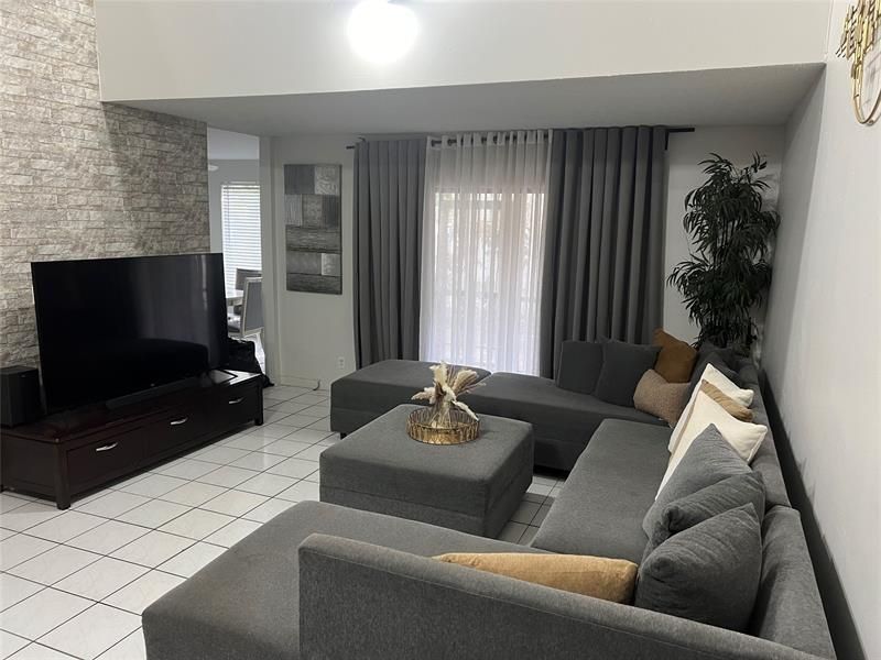 11530-32 NW 43rd Street, Coral Springs, FL 33065 Photo