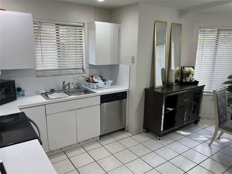 11530-32 NW 43rd Street, Coral Springs, FL 33065 Photo