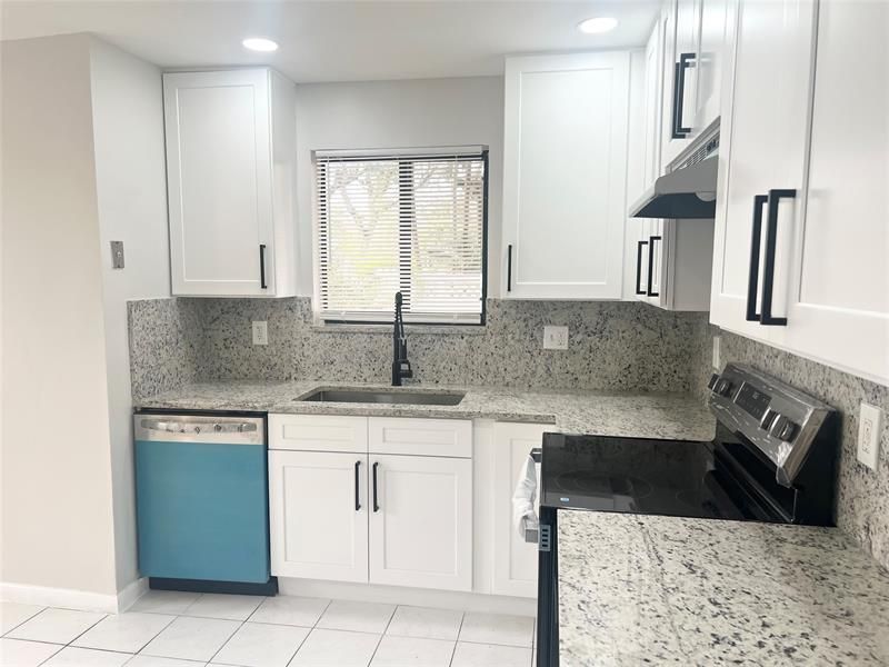 11530-32 NW 43rd Street, Coral Springs, FL 33065 Photo