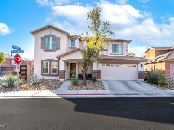 813 Seneca Heights Avenue, North Las Vegas, NV 89081
