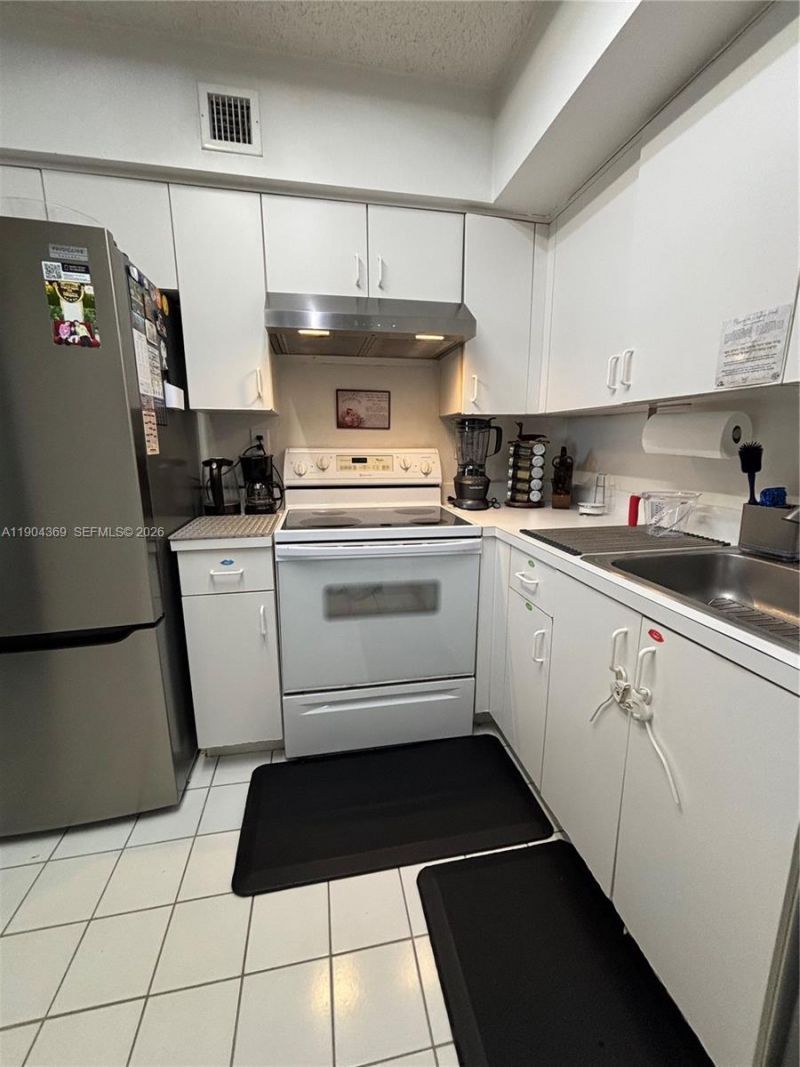3300 NE 191st St, Unit 1403, Aventura, FL 33180 Photo