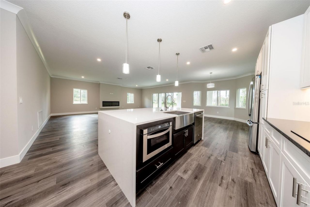 310 Mitnik Drive, Deltona, FL 32738 Photo