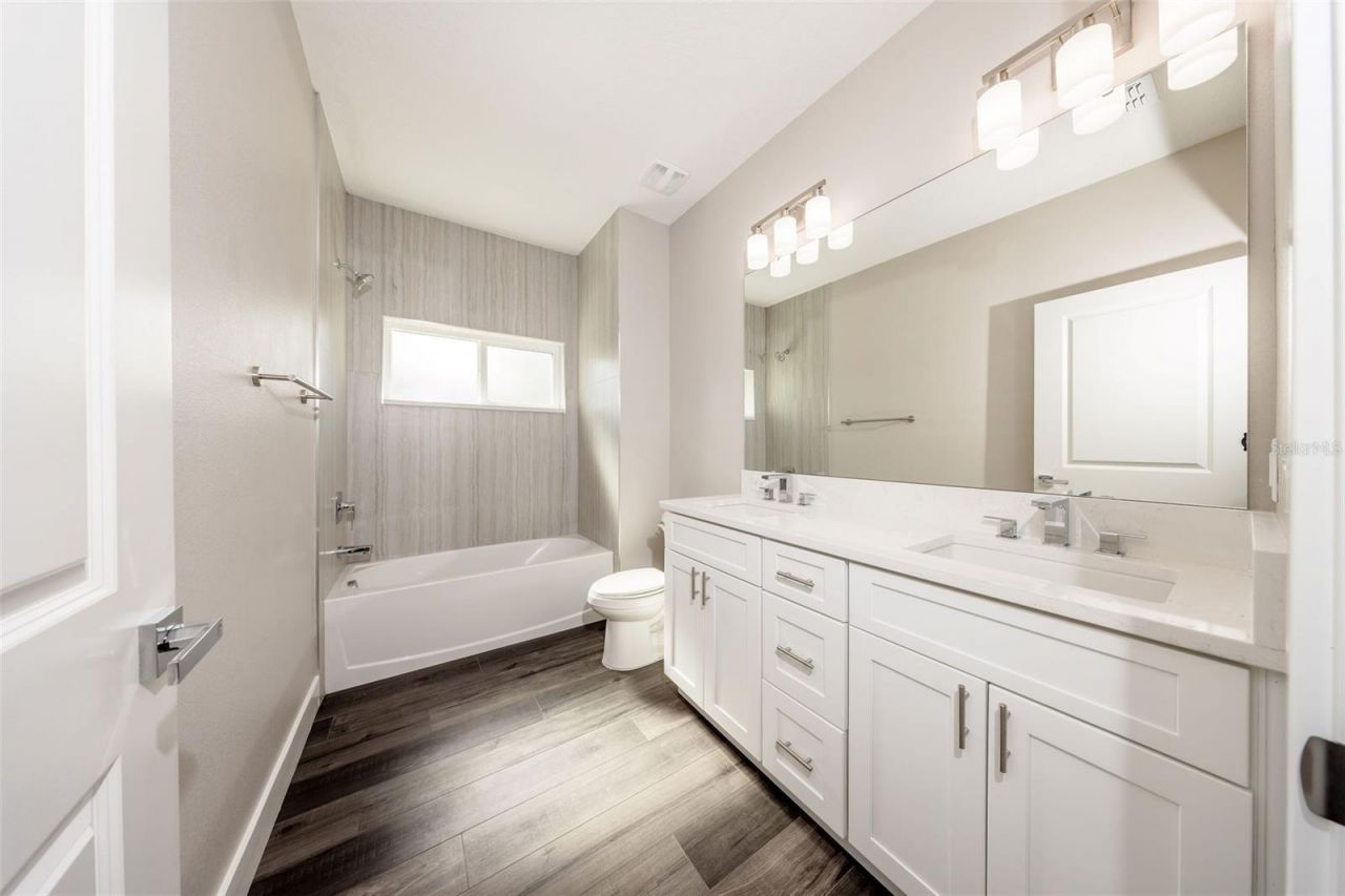 310 Mitnik Drive, Deltona, FL 32738 Photo