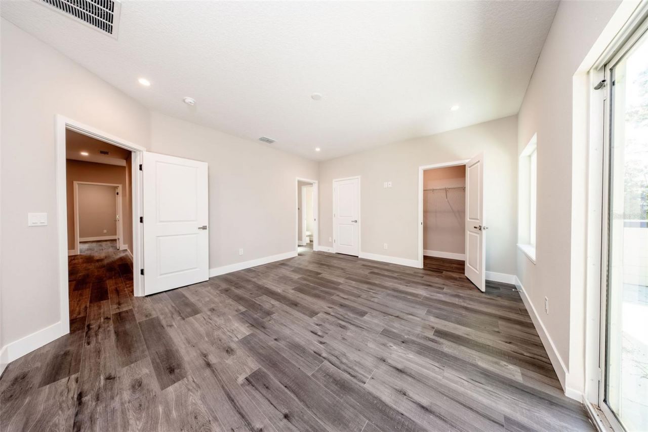 310 Mitnik Drive, Deltona, FL 32738 Photo