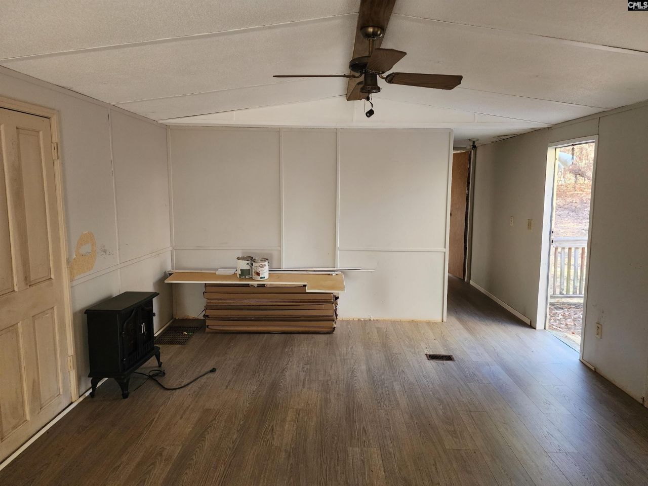 323 Haven Road Photo 8