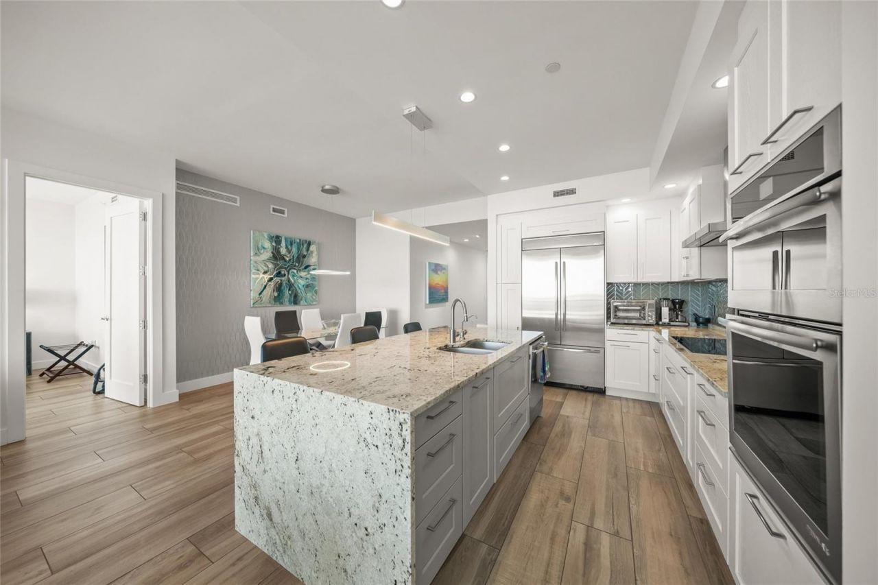 1155 N Gulfstream Avenue, Unit 1006, Sarasota, FL 34236 Photo