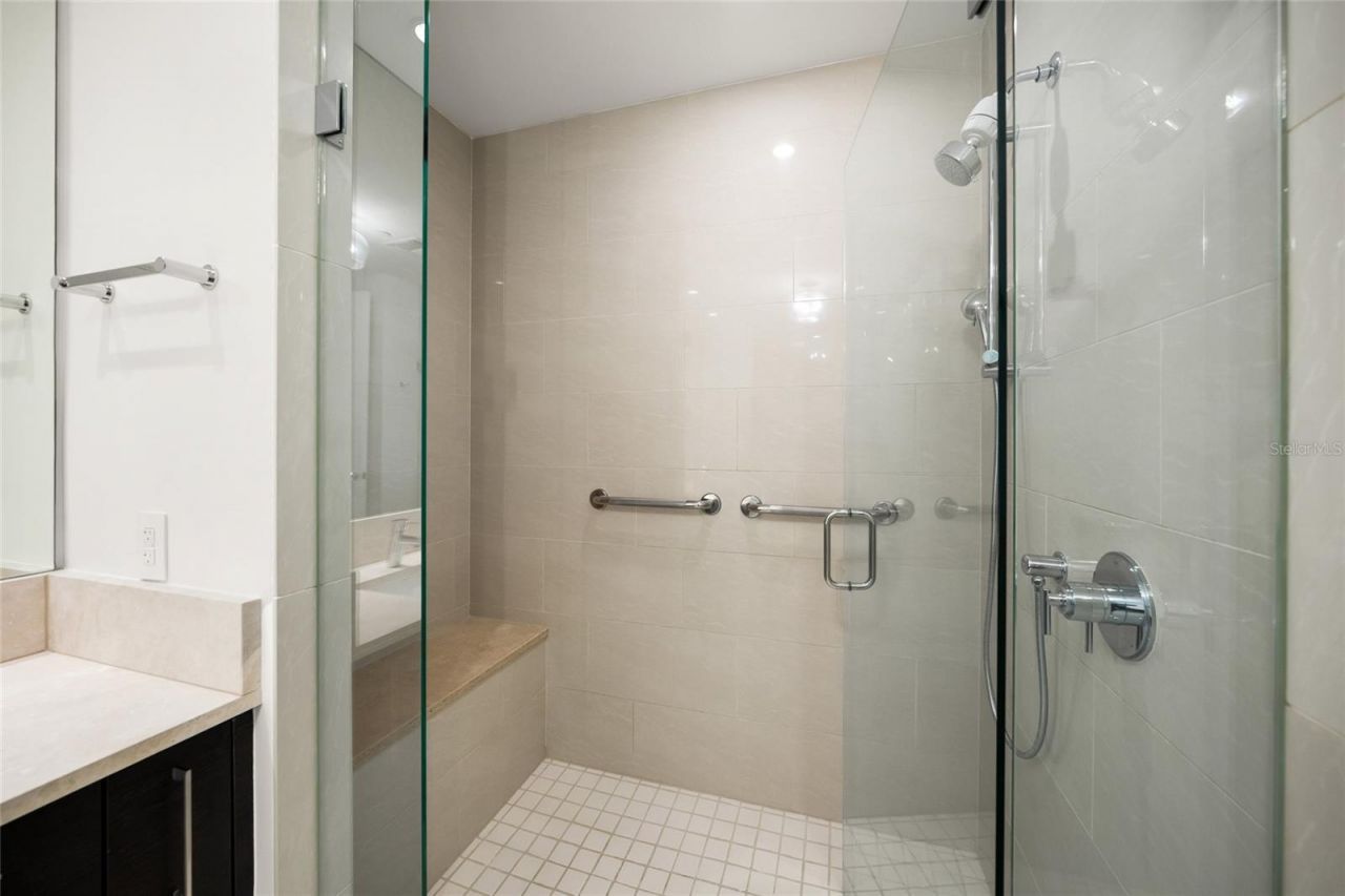 1155 N Gulfstream Avenue, Unit 1006, Sarasota, FL 34236 Photo