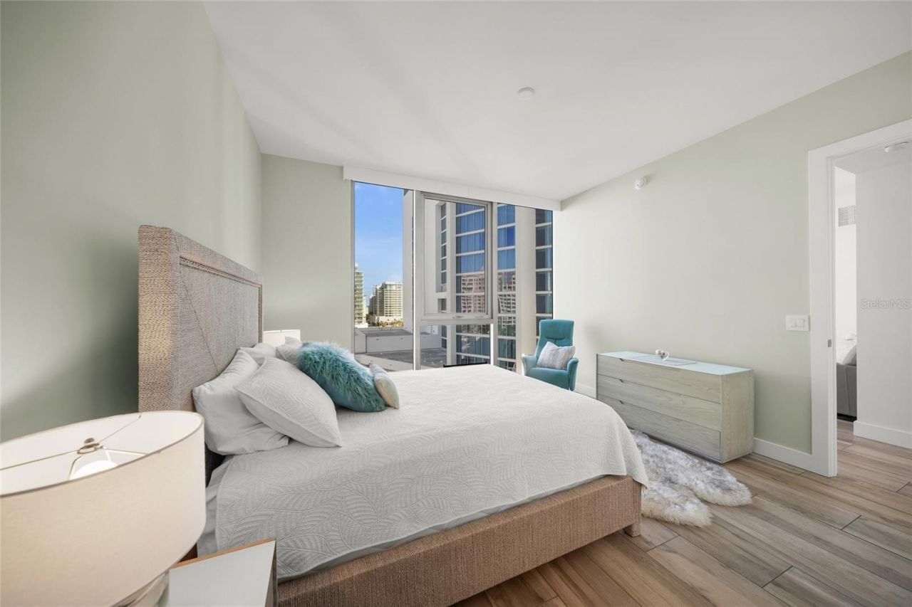 1155 N Gulfstream Avenue, Unit 1006, Sarasota, FL 34236 Photo