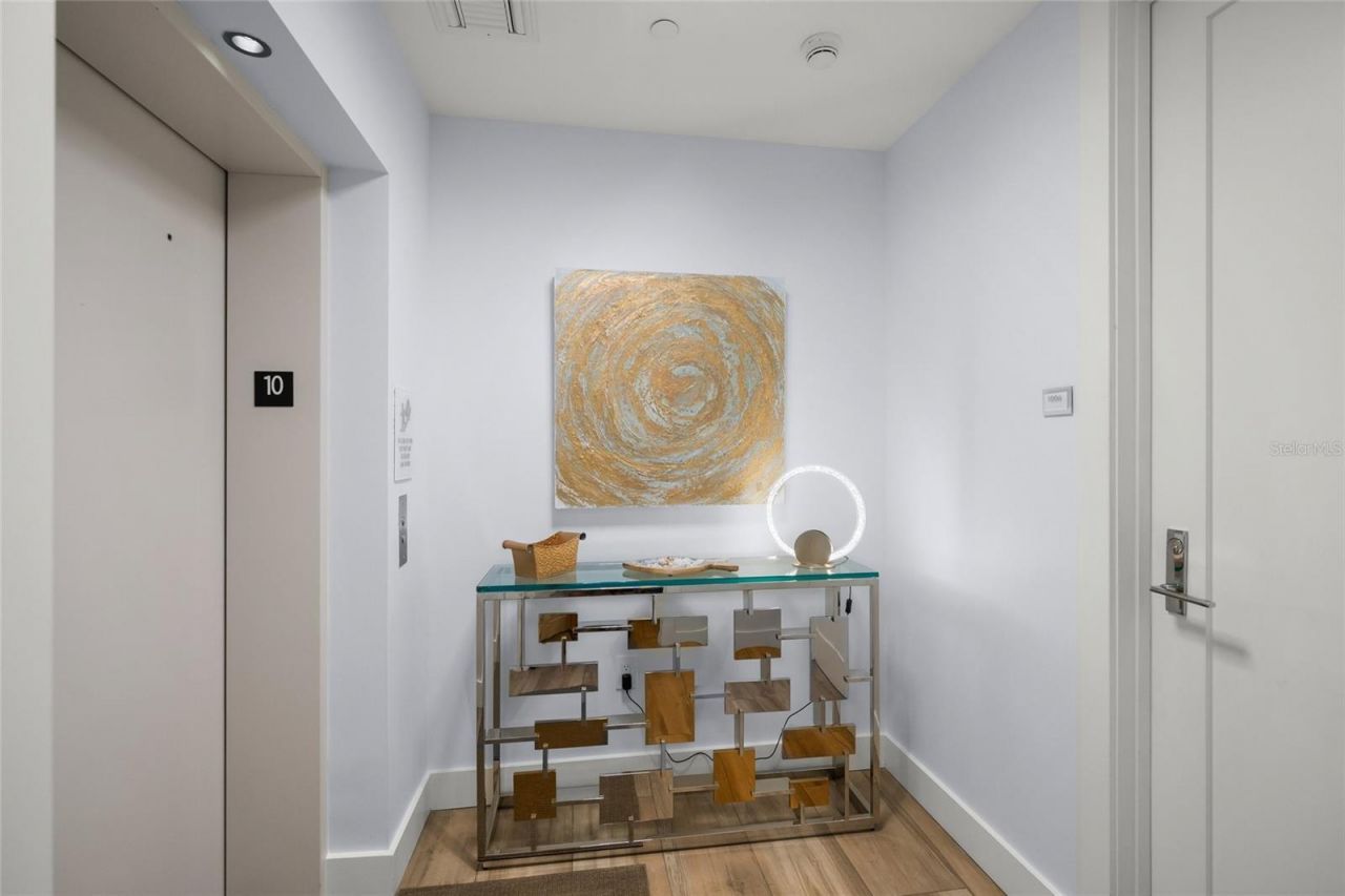 1155 N Gulfstream Avenue, Unit 1006, Sarasota, FL 34236 Photo