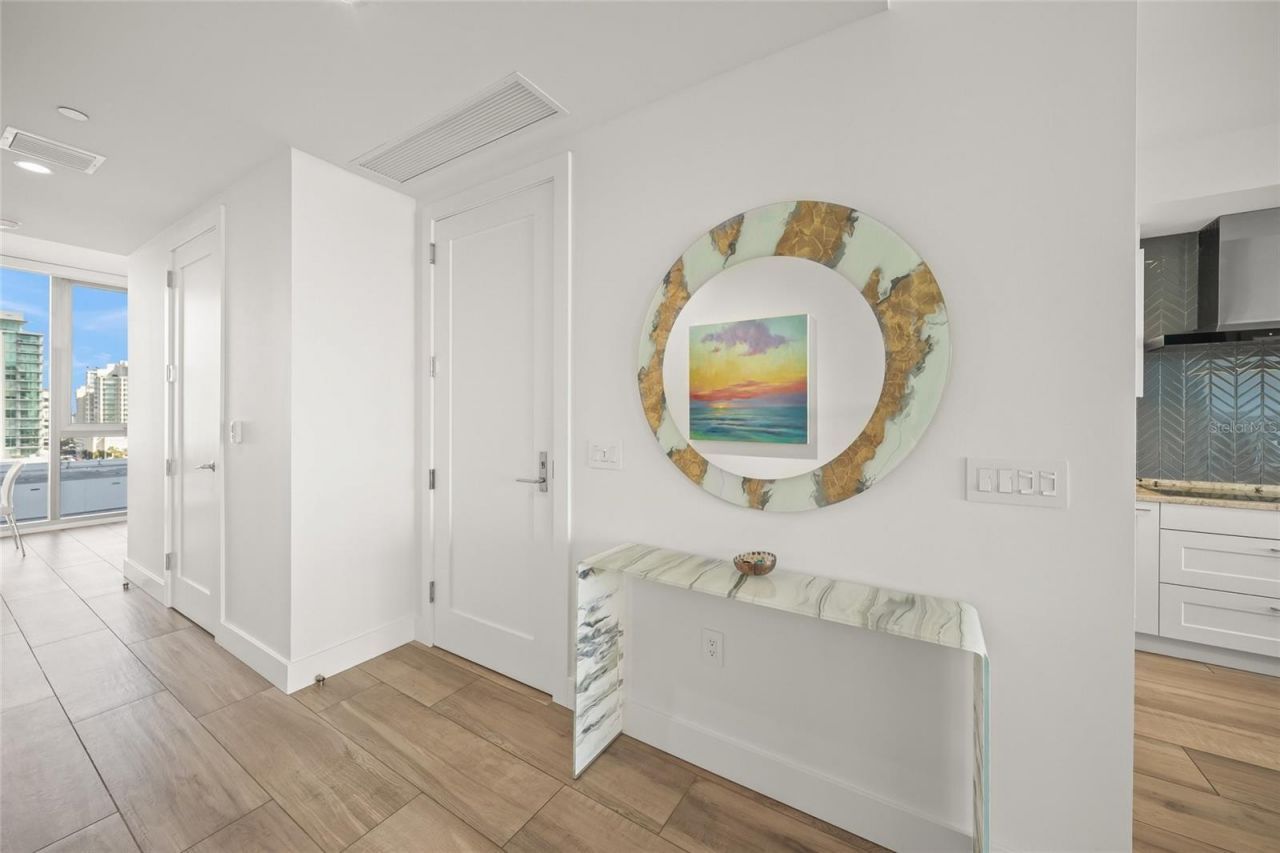 1155 N Gulfstream Avenue, Unit 1006, Sarasota, FL 34236 Photo