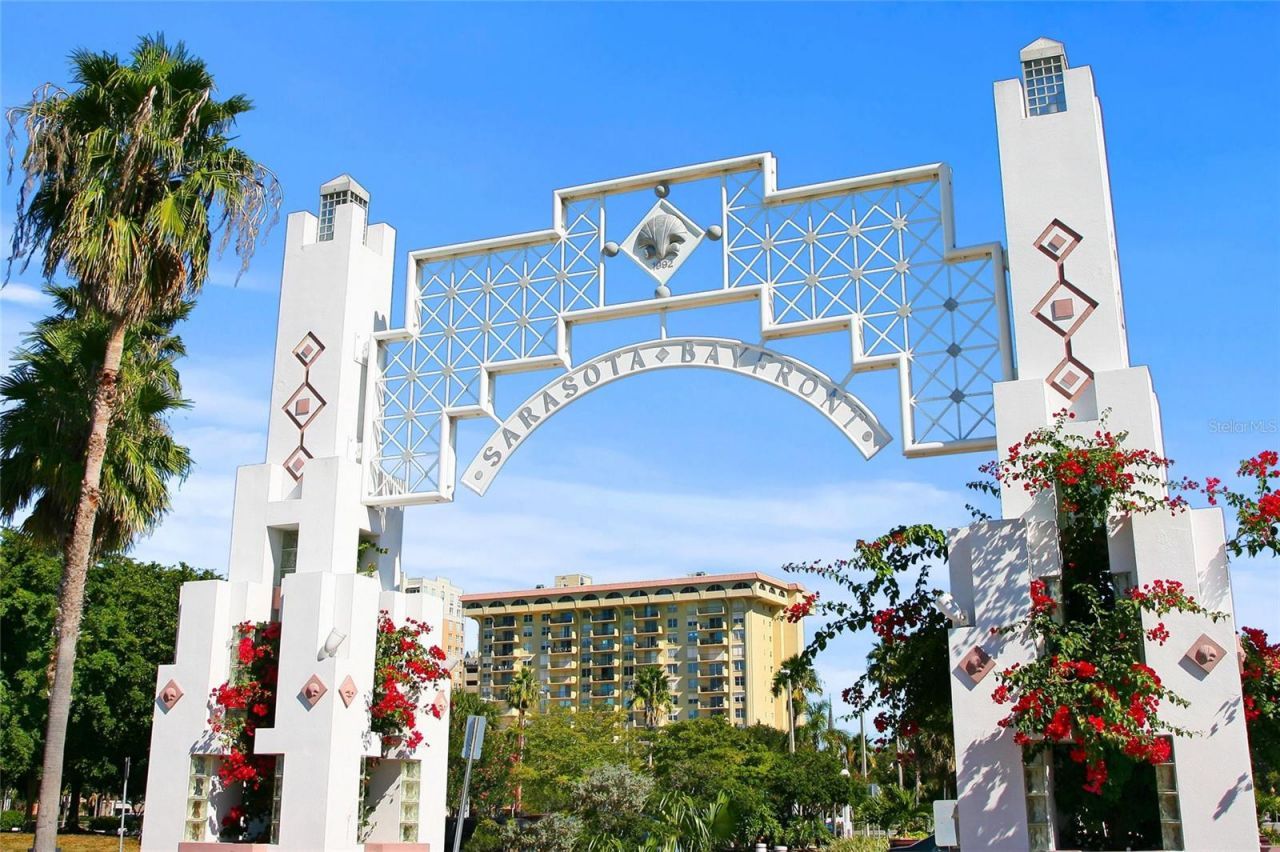 1155 N Gulfstream Avenue, Unit 1006, Sarasota, FL 34236 Photo