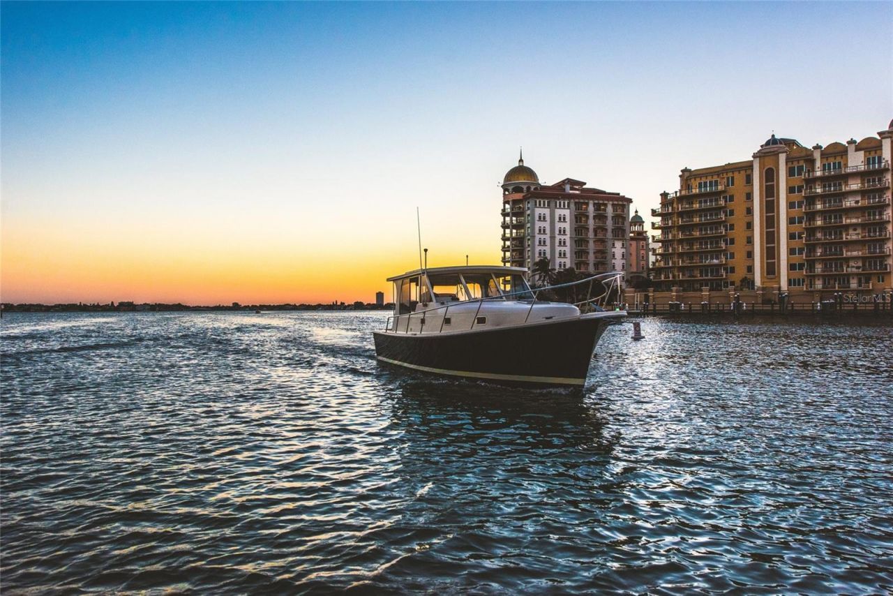 1155 N Gulfstream Avenue, Unit 1006, Sarasota, FL 34236 Photo