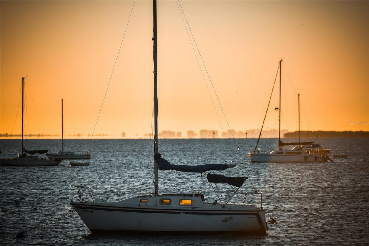 1155 N Gulfstream Avenue, Unit 1006, Sarasota, FL 34236 Photo