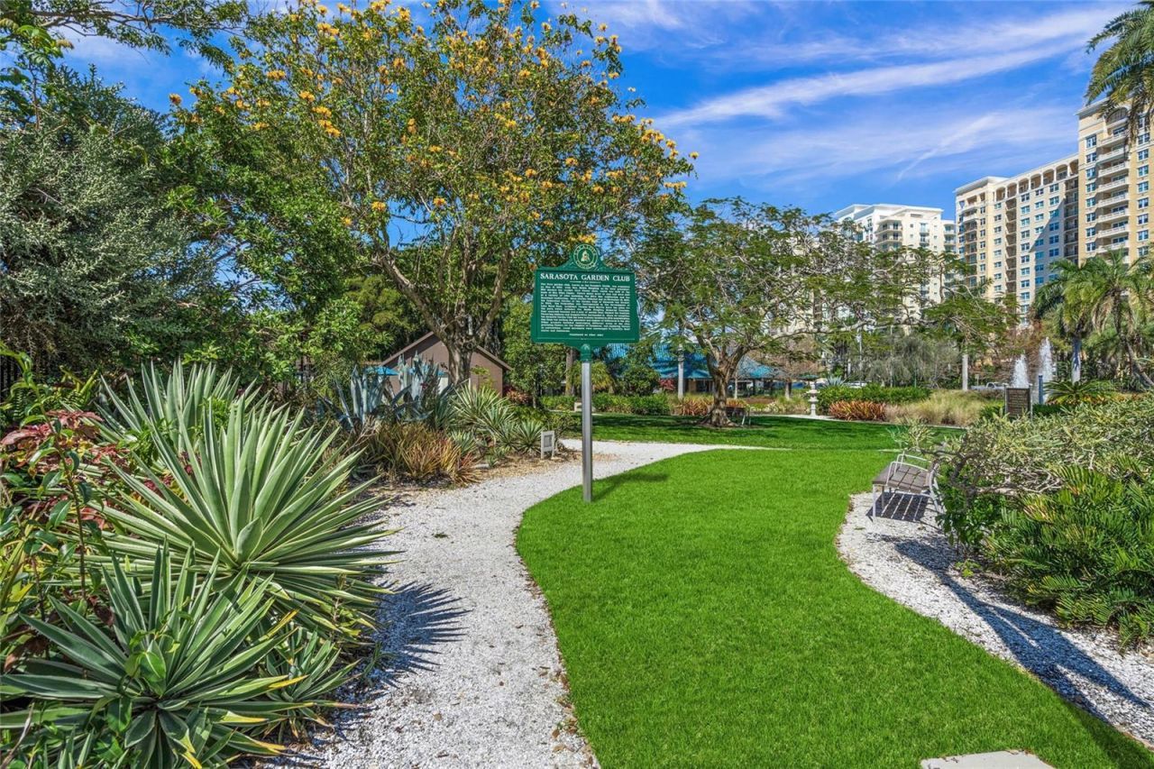 1155 N Gulfstream Avenue, Unit 1006, Sarasota, FL 34236 Photo