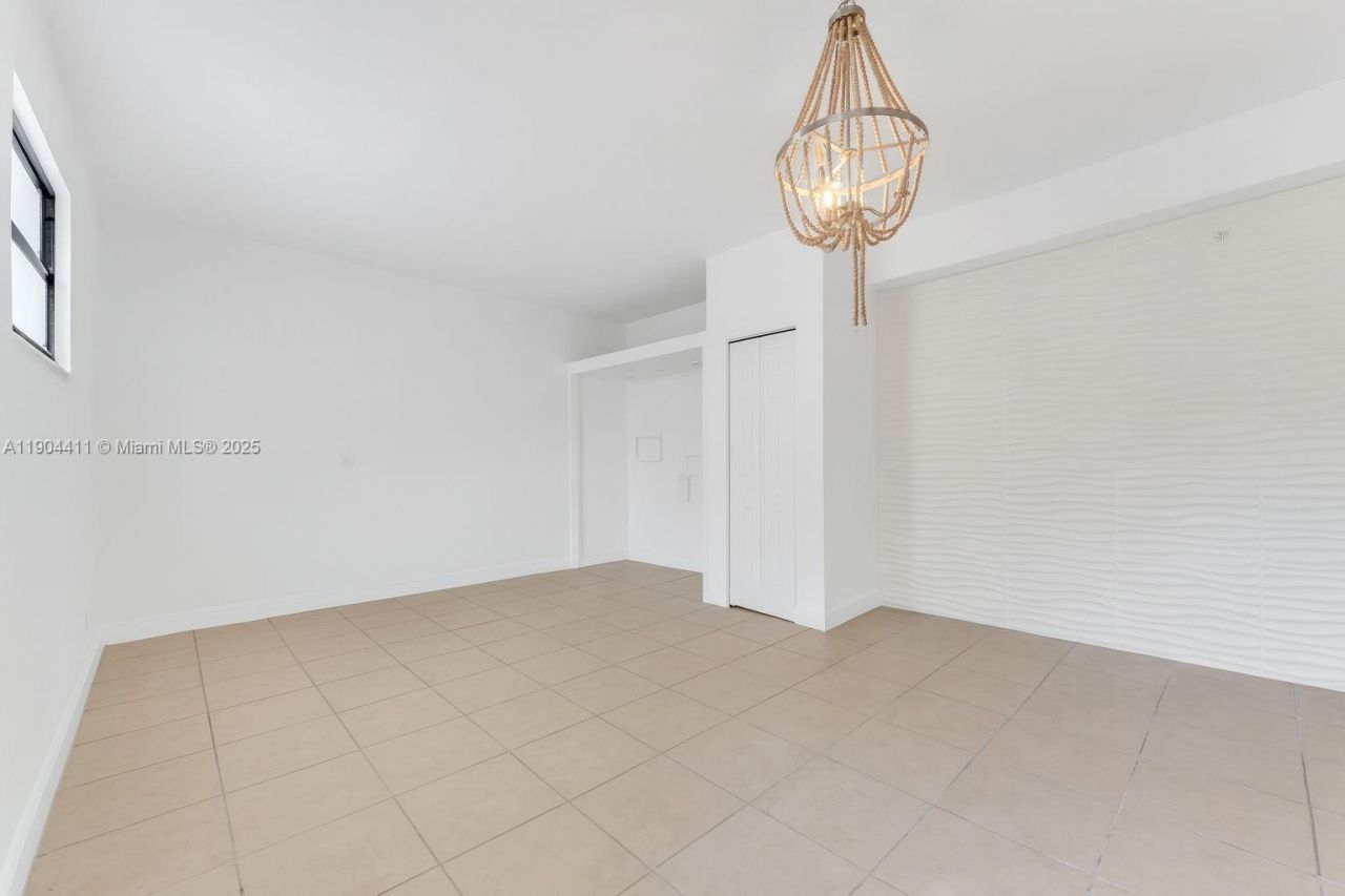 1639 Hayes St, Hollywood, FL 33020 Photo