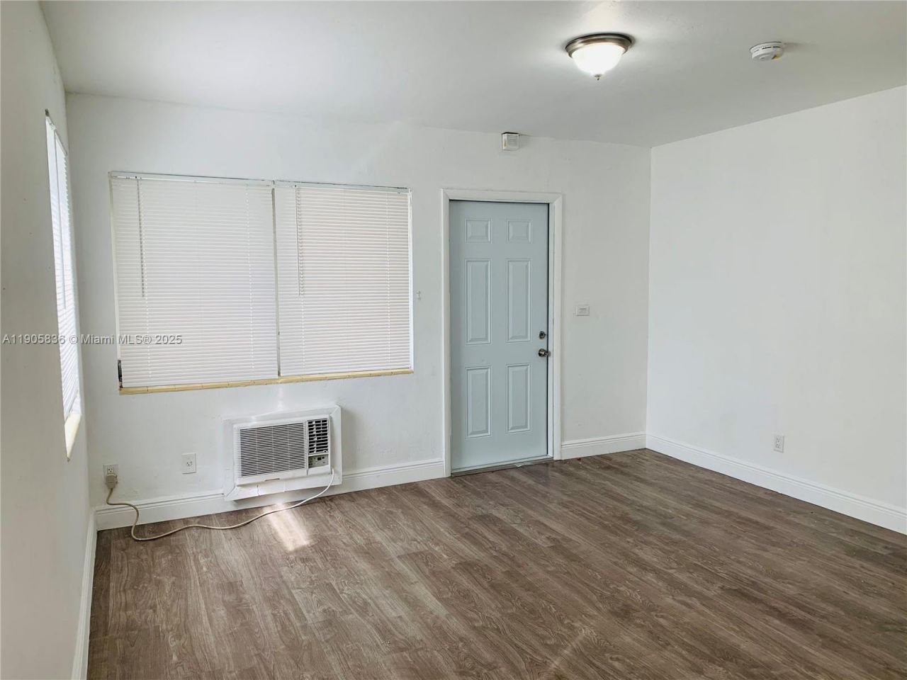 738 NE 86th St, Unit 8, Miami, FL 33138 Photo