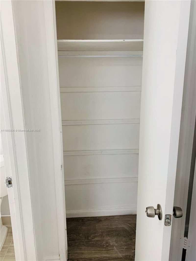 738 NE 86th St, Unit 8, Miami, FL 33138 Photo