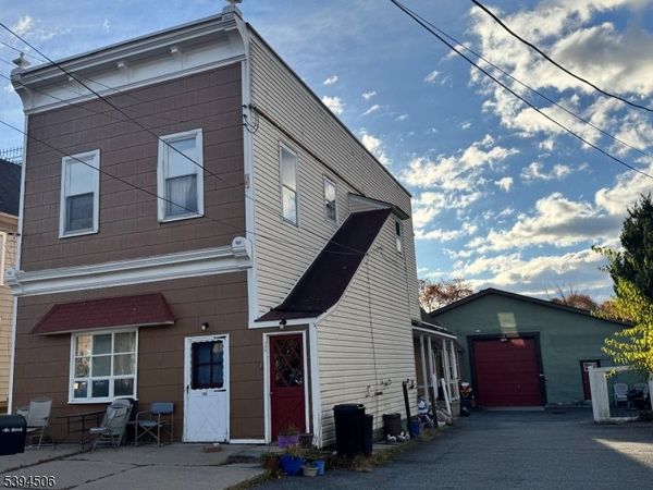 74 Main St, Stanhope, NJ 07874