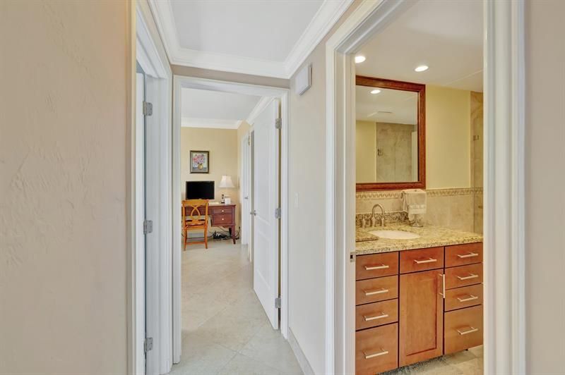 3300 NE 36th Street, Unit 1516, Fort Lauderdale, FL 33308 Photo