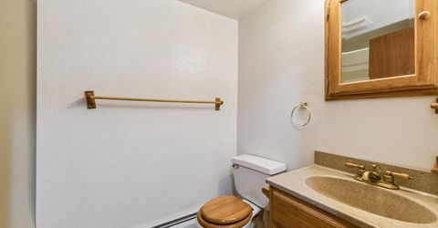 1259 Bonanza Avenue, South Lake Tahoe, CA 96150 Photo