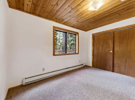 1259 Bonanza Avenue, South Lake Tahoe, CA 96150 Photo
